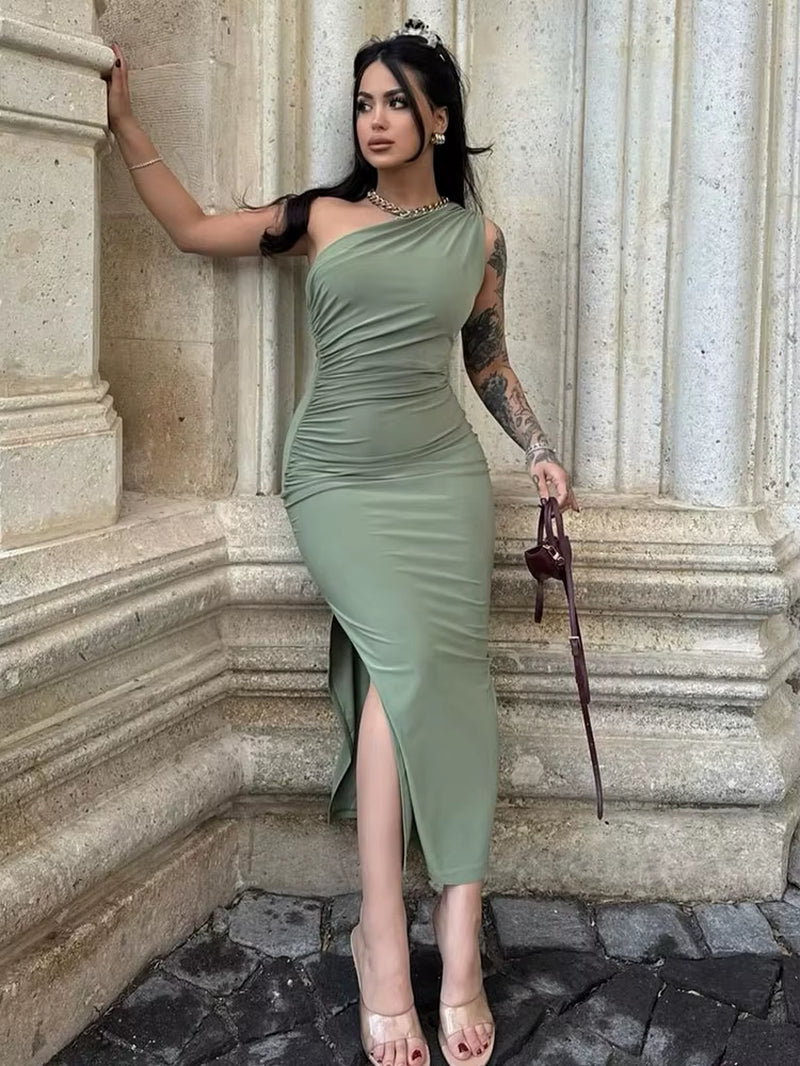 Chic Summer Black Maxi Dress - Sexy Split Sleeveless Backless Design for Elegant Parties and Casual Outings