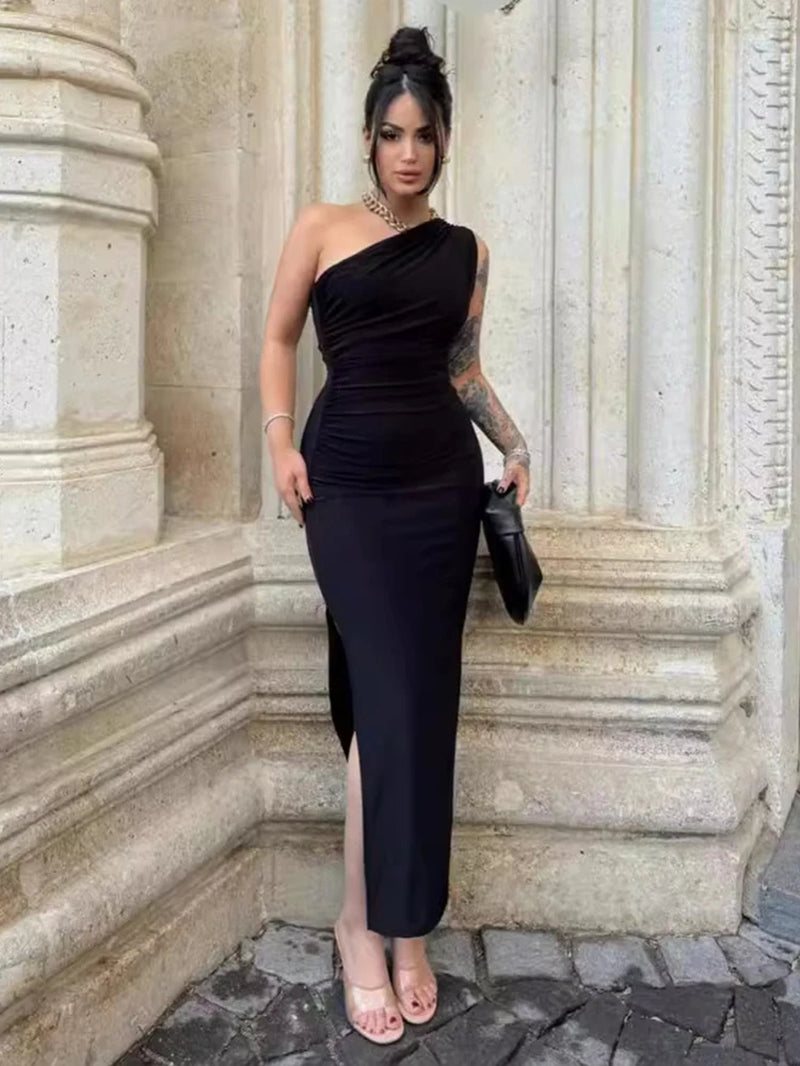 Chic Summer Black Maxi Dress - Sexy Split Sleeveless Backless Design for Elegant Parties and Casual Outings